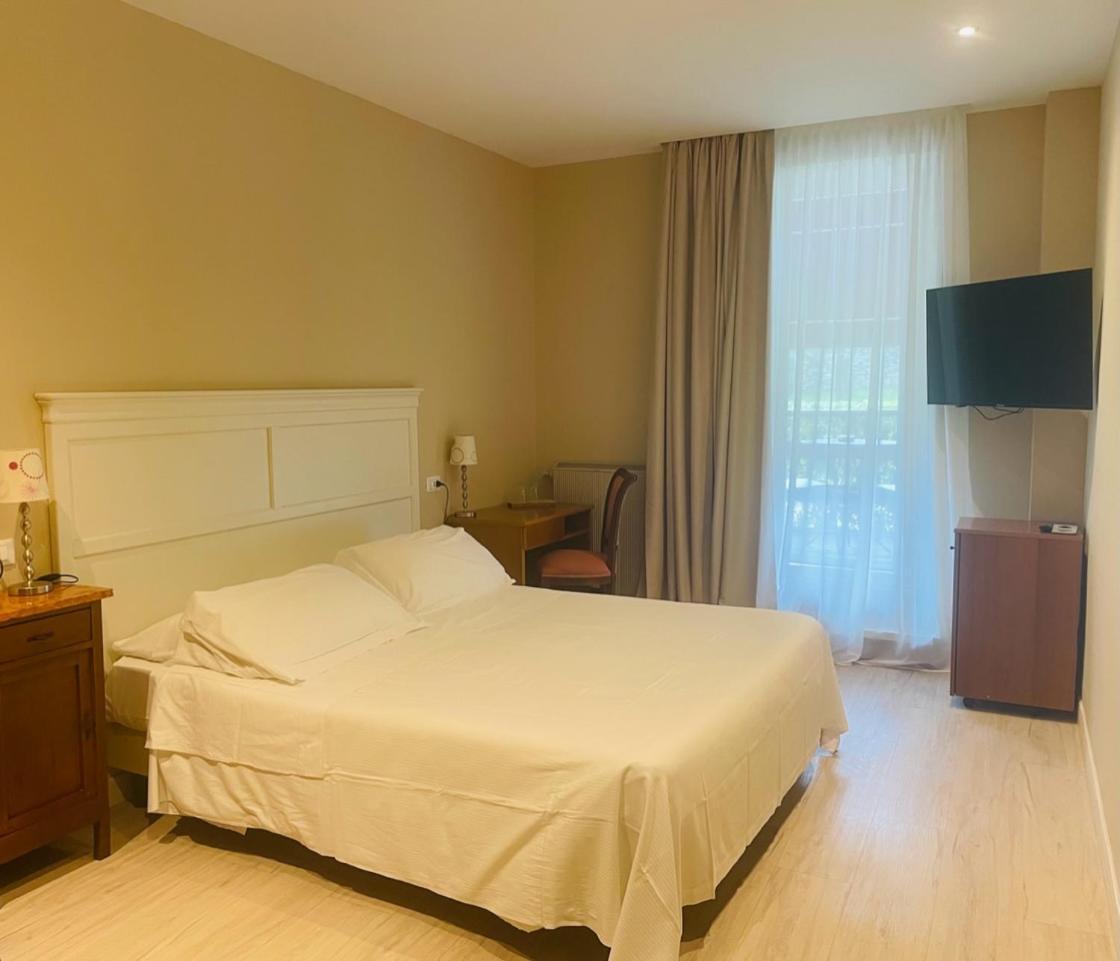 Hotel Mon Repos Sirmione Esterno foto