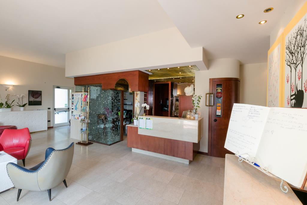 Hotel Mon Repos Sirmione Esterno foto