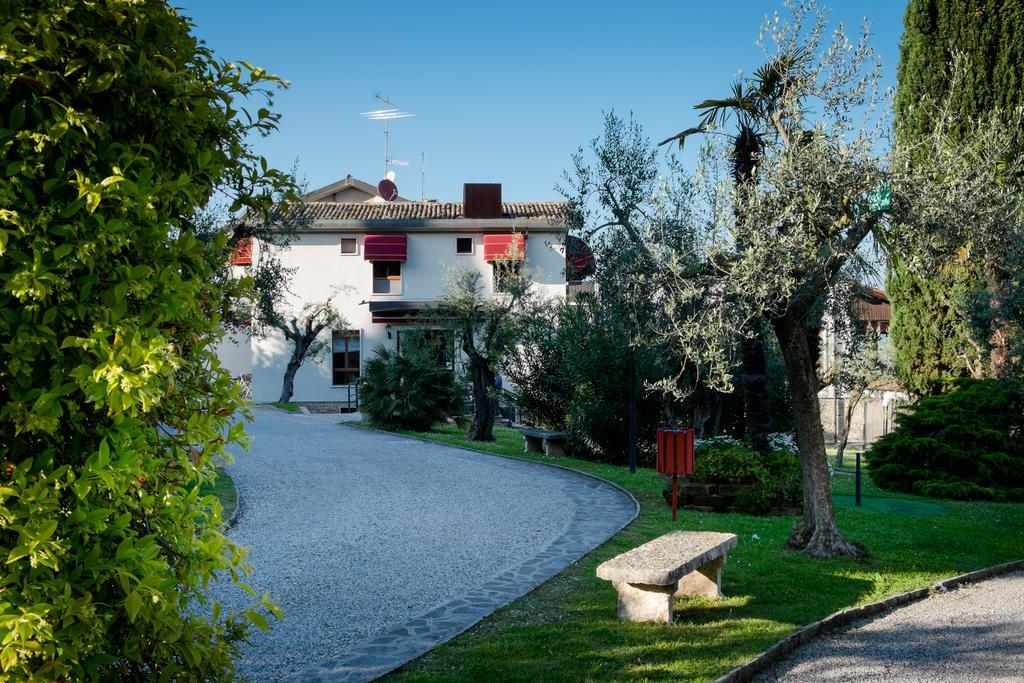 Hotel Mon Repos Sirmione Esterno foto