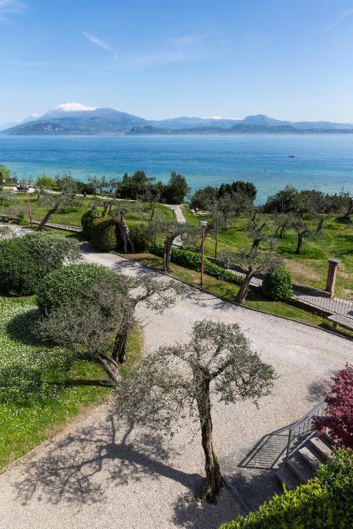 Hotel Mon Repos Sirmione Esterno foto
